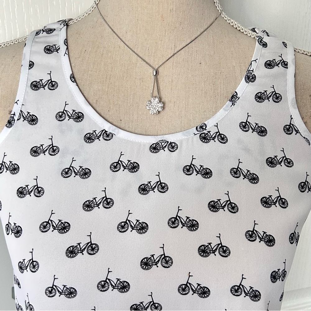 Ricki’s White Bicycle Print Women's Sleeveless Spring Summer Blouse Tank Top. XS - Picture 4 of 14